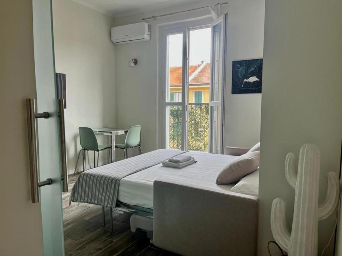White Cactus House Apartment Milan Bagian luar foto