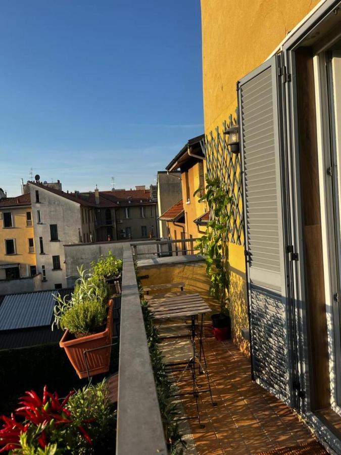 White Cactus House Apartment Milan Bagian luar foto
